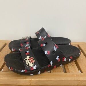 CROCS Unisex W-12 M- 10 Black Minnie Mouse Sandals